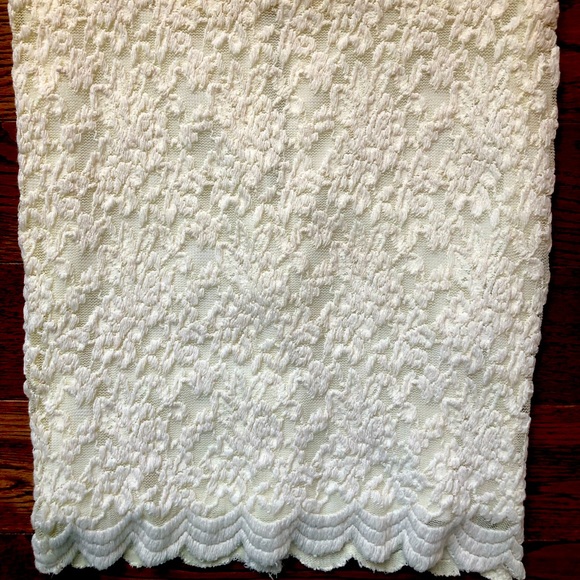 BNWT white lace mini skirt - size Small - Picture 1 of 3